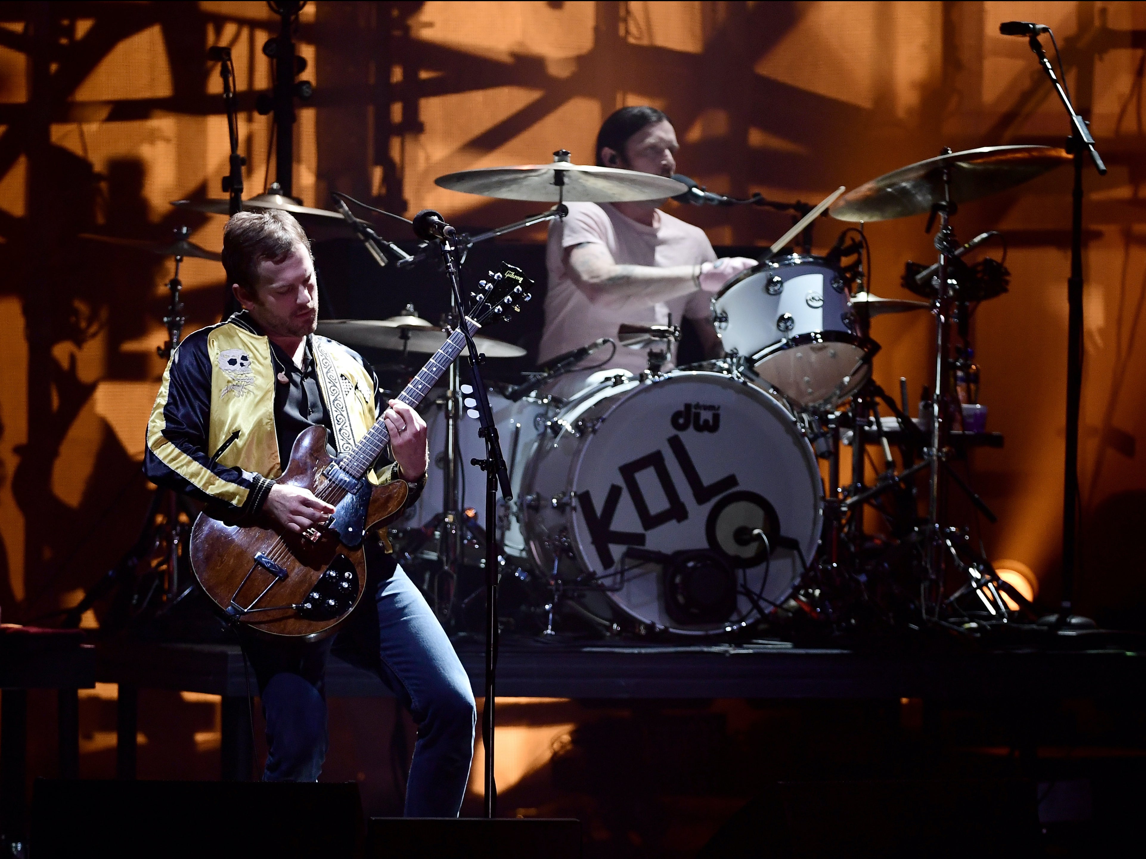 new kings of leon song 2016